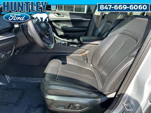 Used 2022 Jeep Grand Cherokee L Limited image 21