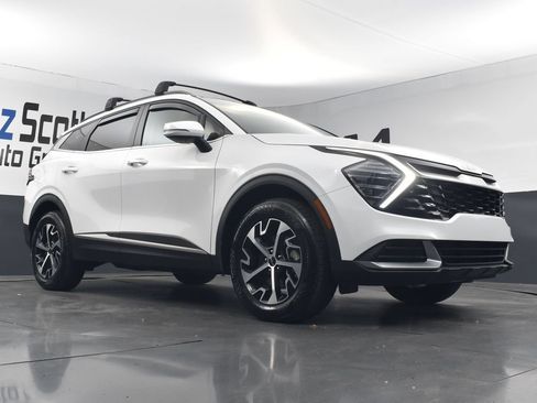 Used 2025 Kia Sportage EX w/ Premium Package AWD/4WD image 23