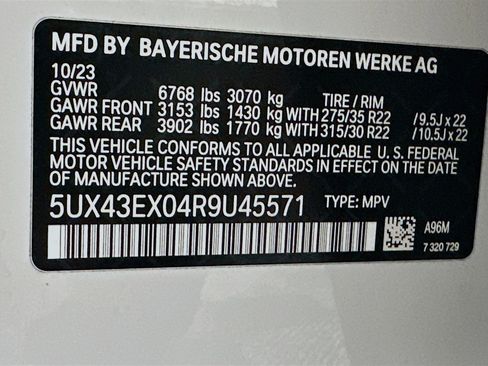 Used 2024 BMW X6 M60i w/ Dynamic Handling Package image 36