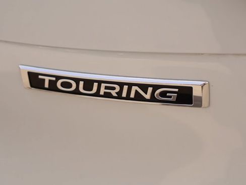 Used 2025 Subaru Forester Touring AWD/4WD image 8