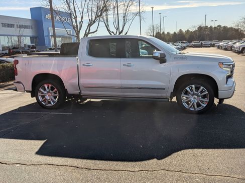 Certified 2023 Chevrolet Silverado 1500 High Country image 10