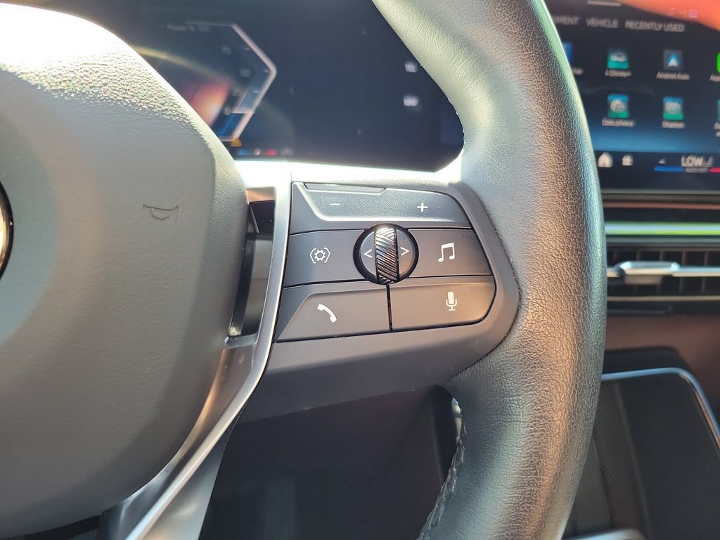 Used 2025 BMW X1 xDrive28i AWD/4WD image 25