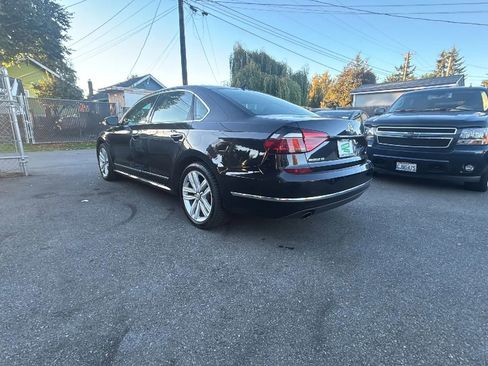 Used 2017 Volkswagen Passat 1.8T SE image 11