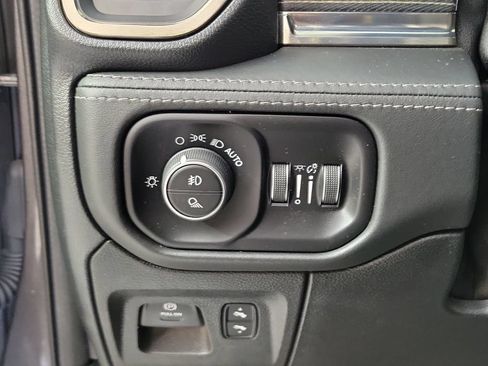 Used 2020 RAM 1500 Limited AWD/4WD image 13