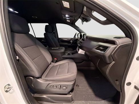 Used 2023 GMC Yukon SLE image 25