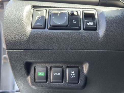 Used 2018 Nissan Sentra S FWD image 31