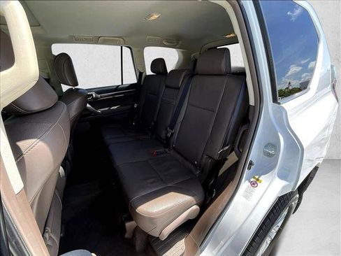 Used 2014 Lexus GX 460 w/ Premium Package image 28