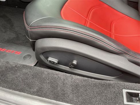 Used 2018 Ferrari 488 GTB image 12