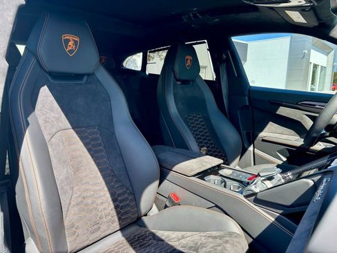 Used 2023 Lamborghini Urus S image 26