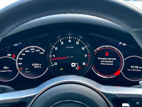 Used 2022 Porsche Cayenne Platinum Edition image 30