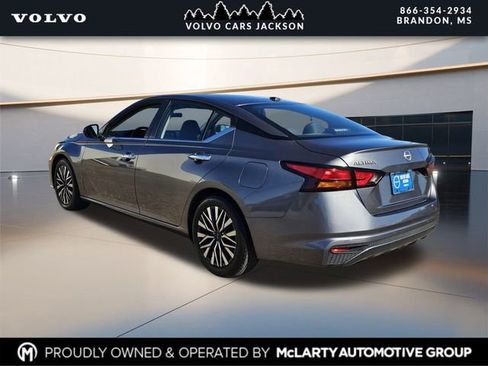 Used 2023 Nissan Altima 2.5 SV image 5