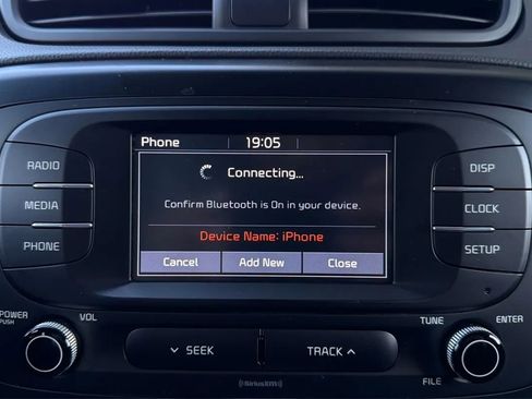 Used 2019 Kia Soul FWD image 29