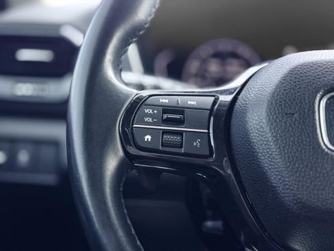 Used 2023 Honda Pilot EX-L image 11