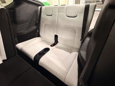 Used 2023 Tesla Model Y Long Range image 21