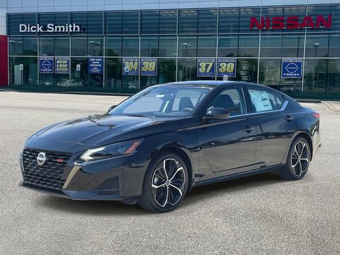 New 2025 Nissan Altima 2.5 SR image 3