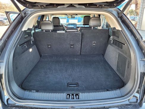 Used 2023 Lincoln Nautilus Reserve image 34