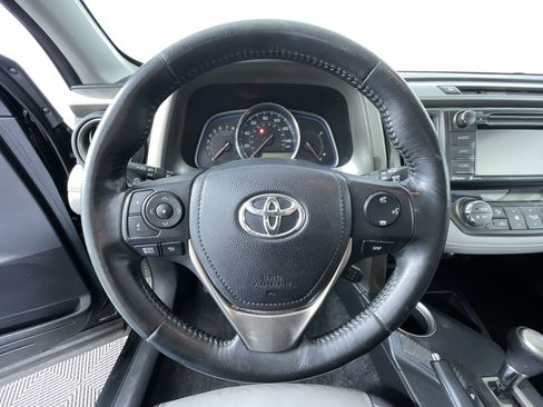 Used 2014 Toyota RAV4 Limited w/ Technology Package image 15
