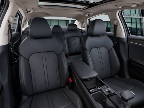 New 2025 Kia K5 EX image 16