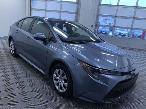 Used 2025 Toyota Corolla LE image 35