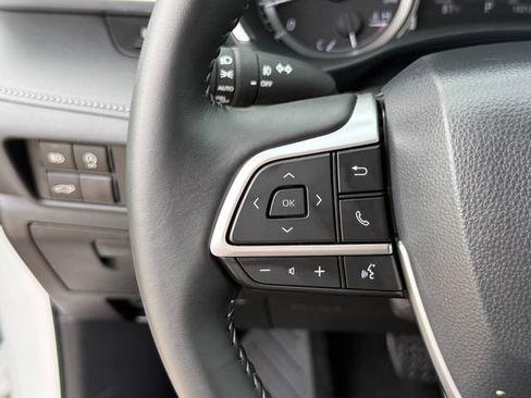 Used 2026 Toyota Highlander XLE AWD/4WD image 16