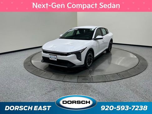 New 2026 Kia K4 EX image 1