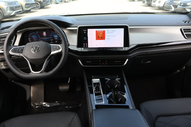 Certified 2024 Volkswagen Atlas Cross Sport SE FWD image 16