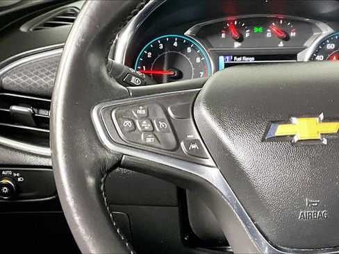 Used 2017 Chevrolet Malibu LT w/ Driver Confidence Package image 16