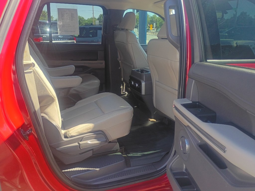 Used 2021 Ford Expedition Max XLT AWD/4WD image 14