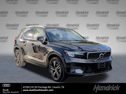 Used 2025 Volvo XC40 B5 Core
