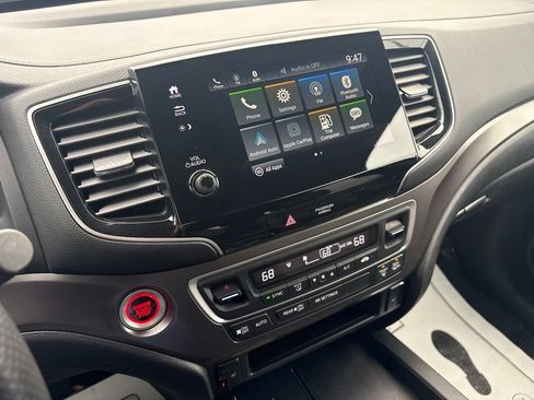 Used 2025 Honda Passport EX-L image 16