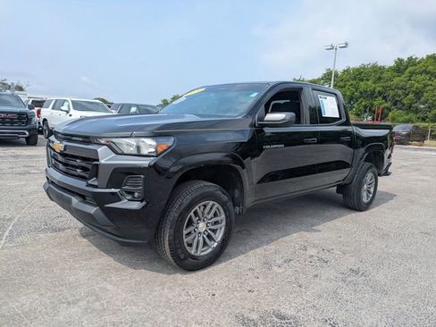 Used 2024 Chevrolet Colorado LT w/ LT Convenience Package II RWD image 8