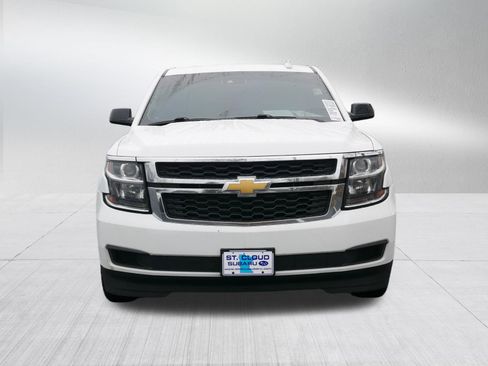 Used 2017 Chevrolet Tahoe LT image 2