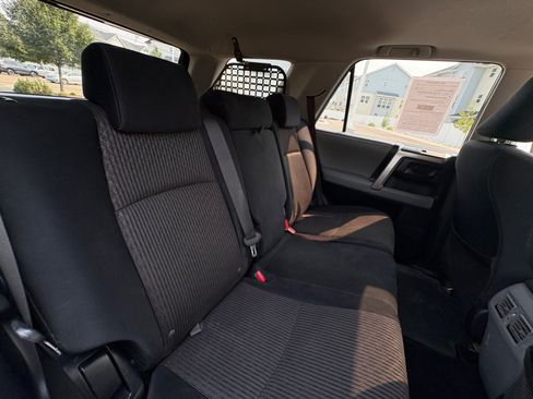 Used 2010 Toyota 4Runner SR5 AWD/4WD image 18