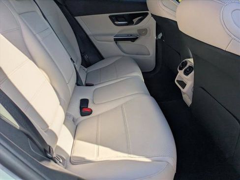 Certified 2025 Mercedes-Benz GLC 300 image 18