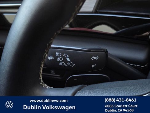 Certified 2024 Volkswagen Atlas Cross Sport SE image 22