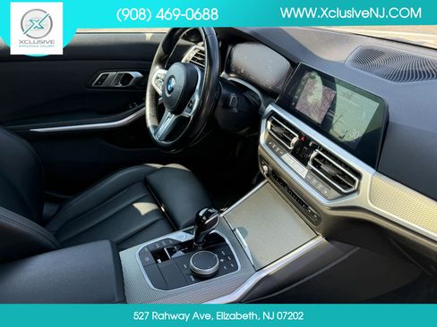 Used 2022 BMW 330i xDrive Sedan w/ M Sport Package AWD/4WD image 21