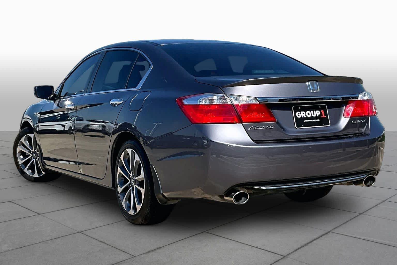 Used 2015 Honda Accord Sport image 12