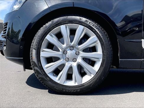 Used 2017 Land Rover Range Rover Supercharged AWD/4WD image 11