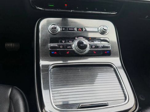 Used 2022 Lincoln Nautilus AWD w/ Premium Package image 27