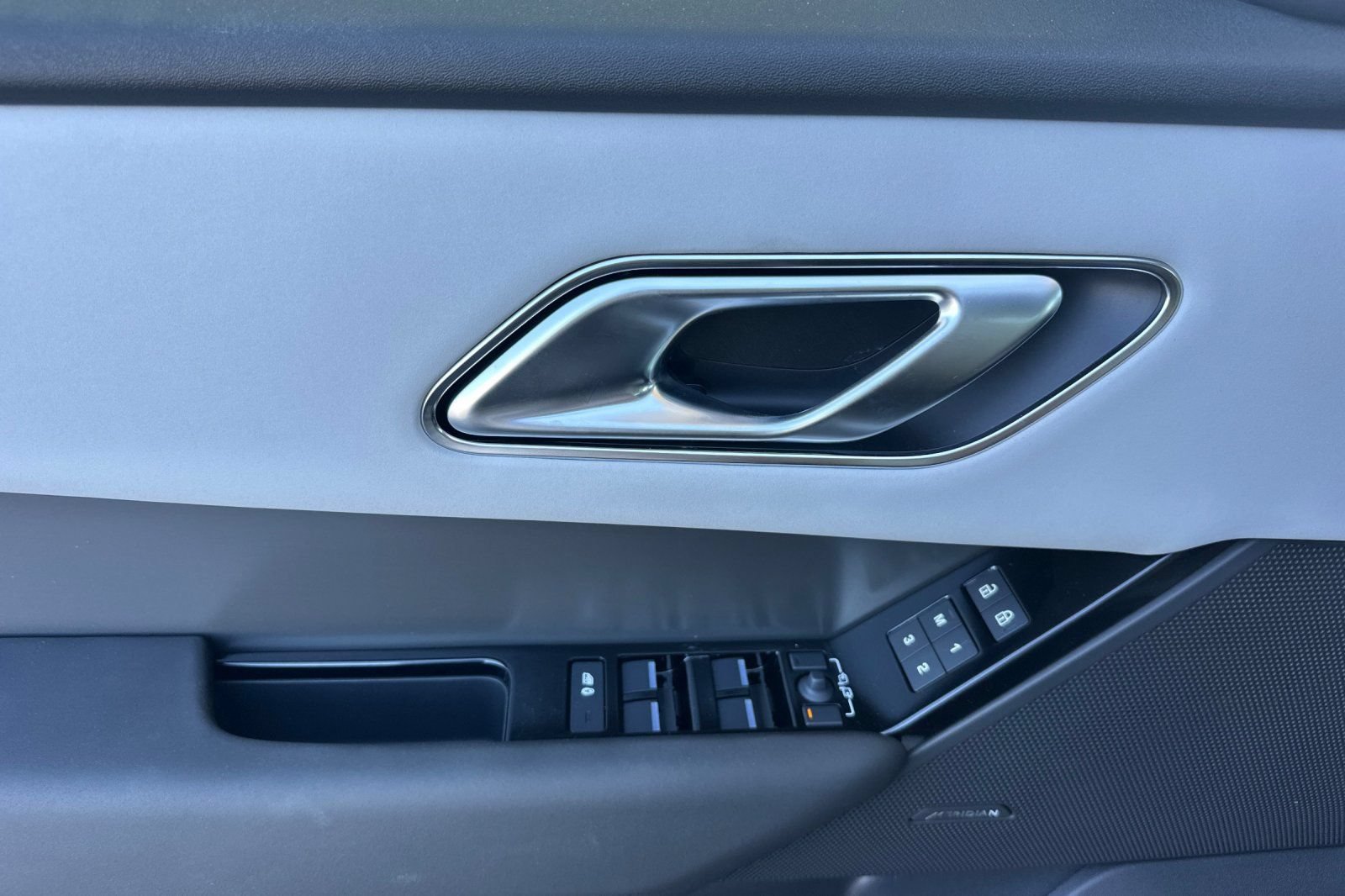 New 2026 Land Rover Range Rover Velar S AWD/4WD image 11