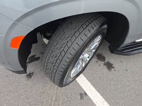 Used 2023 GMC Yukon Denali image 27