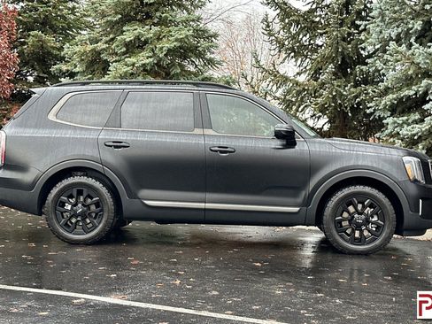 Used 2023 Kia Telluride SX Prestige X-Pro image 3