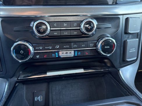 Used 2022 Ford F150 Lariat w/ Equipment Group 502A High image 24