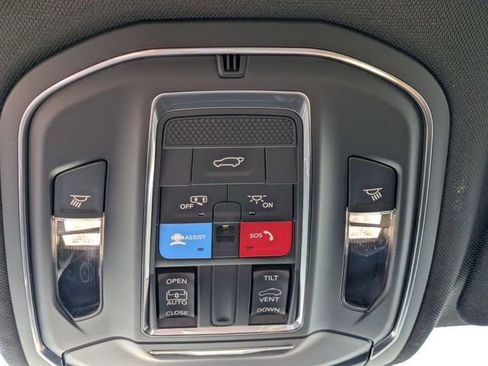 New 2025 Jeep Grand Cherokee Laredo RWD image 31