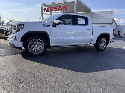 Used 2022 GMC Sierra 1500 Denali w/ Denali Reserve Package image 2