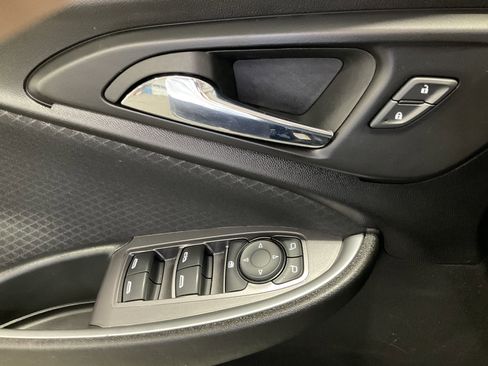 Used 2024 Chevrolet Malibu LT FWD image 25