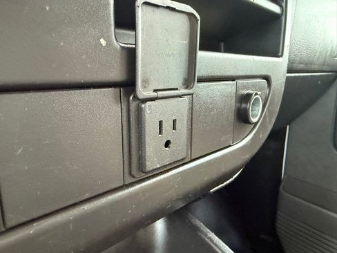 Used 2019 Chevrolet Express 2500 w/ Driver Convenience Package image 24