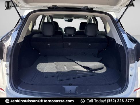 Certified 2024 Nissan Murano SV FWD image 17