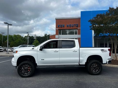 Used 2023 Chevrolet Silverado 1500 RST w/ All Star Edition Plus AWD/4WD image 2