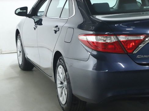 Used 2017 Toyota Camry XLE FWD image 40